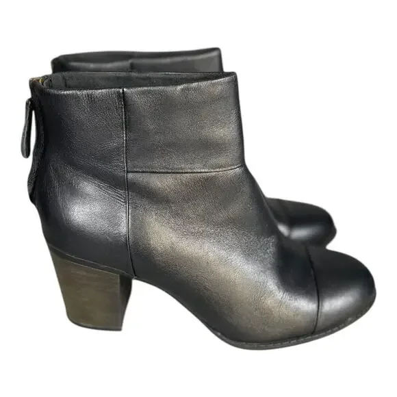 Clarks Women’s Enfield Tess Black Leather Block Heel Ankle Boots Size-8.5Wide - Picture 4 of 9